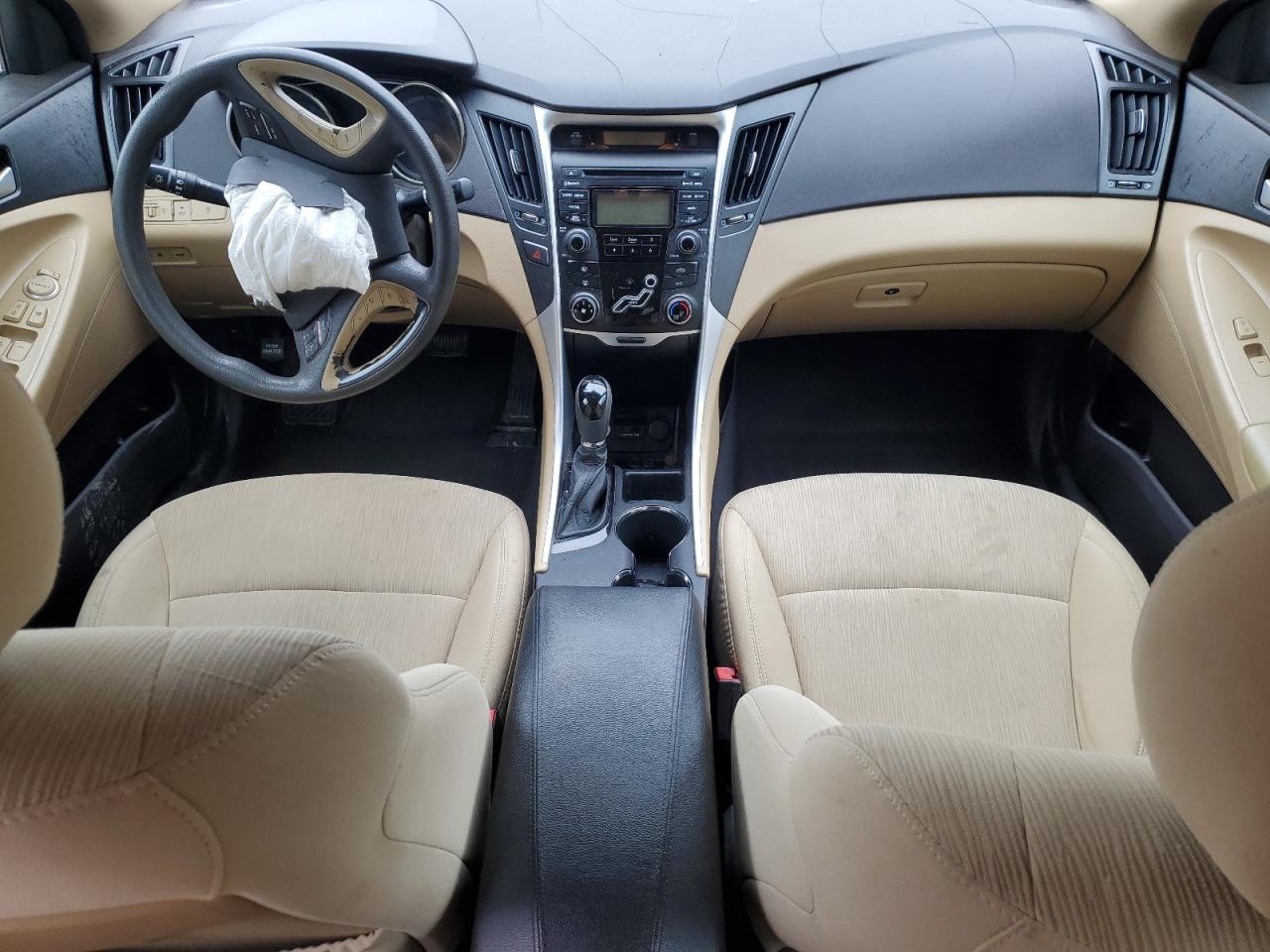 2012 Hyundai Sonata - Image 8
