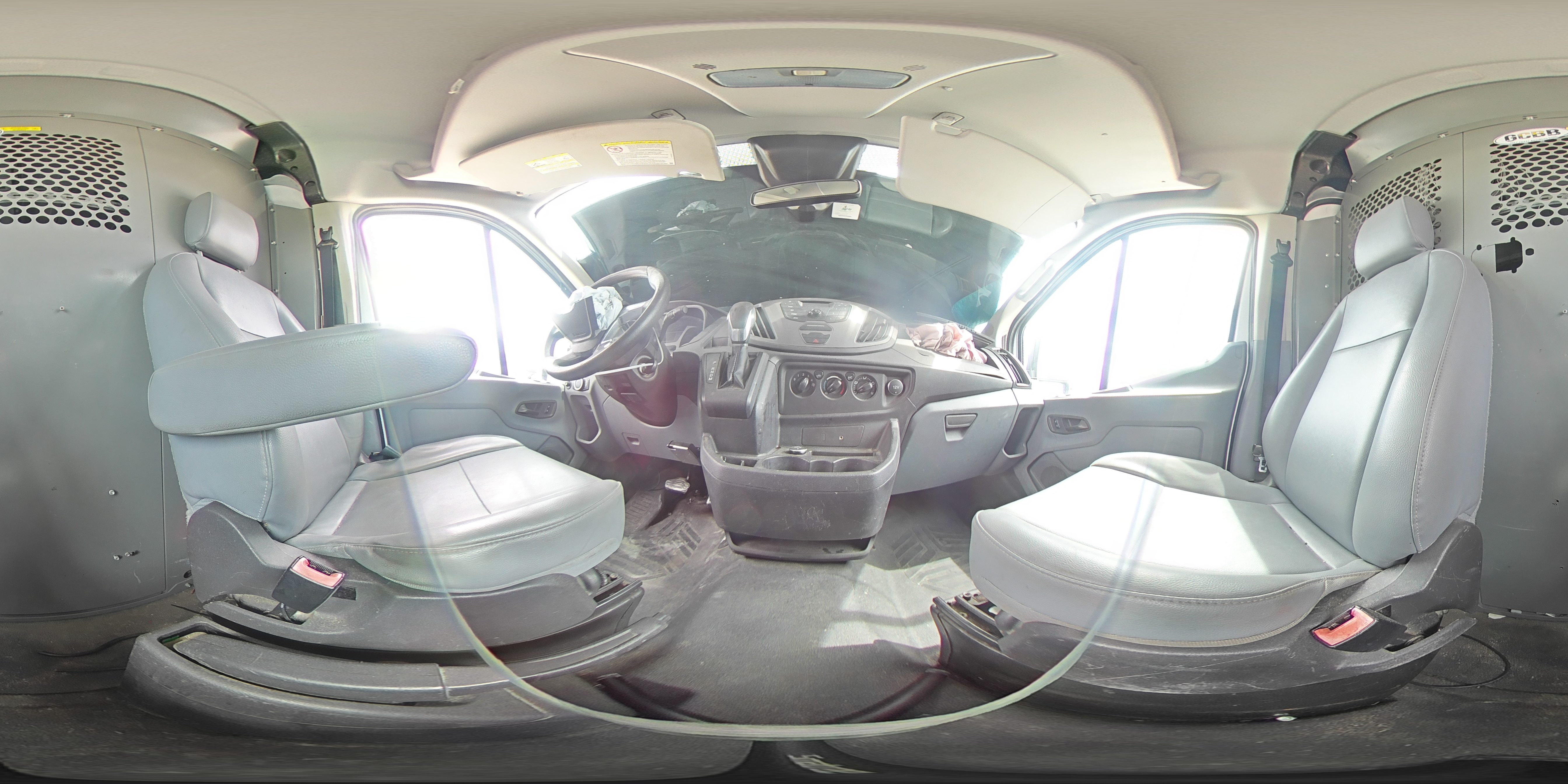 2015 Ford Transit - Image 13