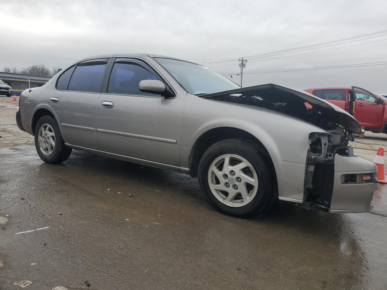 1999 Nissan Maxima - Image 4
