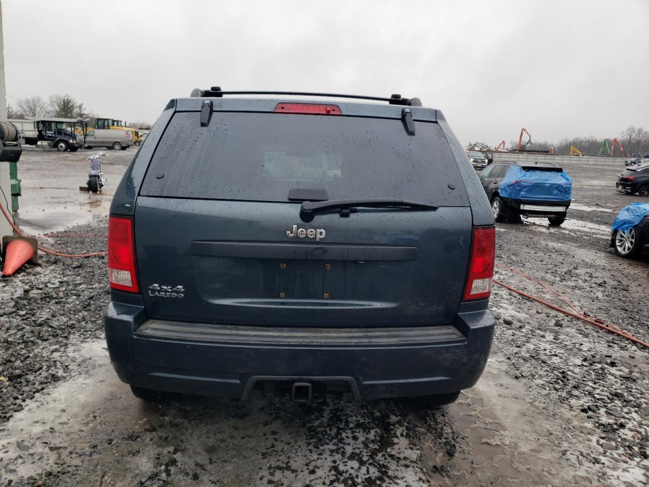 2007 Jeep Grand Cherokee - Image 6