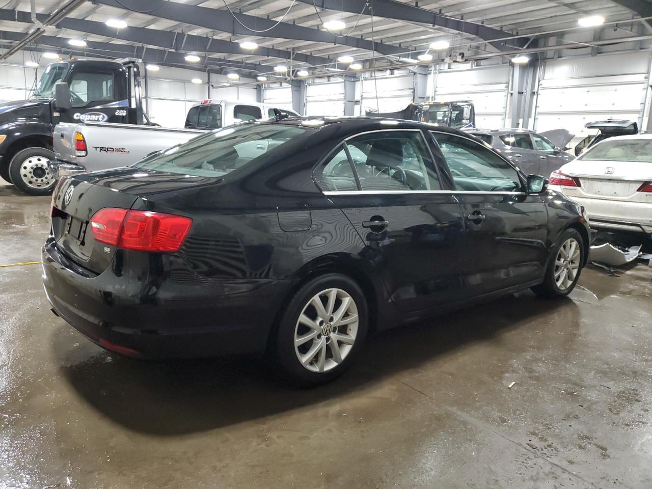 2014 Volkswagen Jetta - Image 3