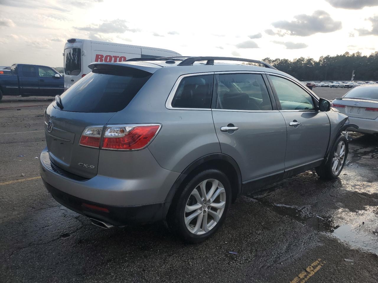 2011 Mazda CX-9 - Image 3