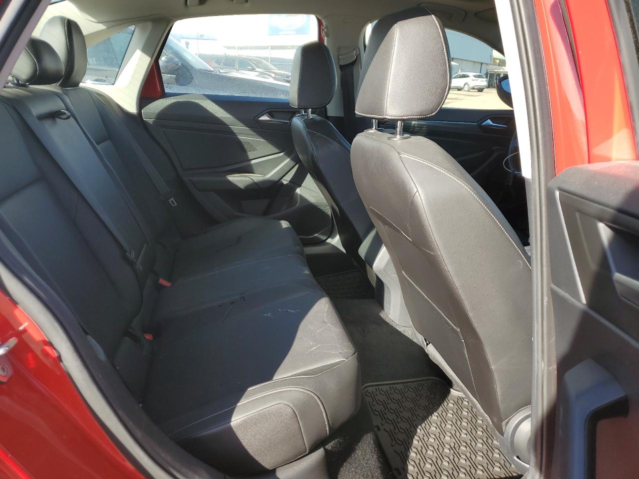 2019 Volkswagen Jetta - Image 10