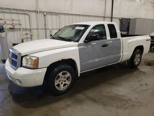 2005 Dodge Dakota Slt