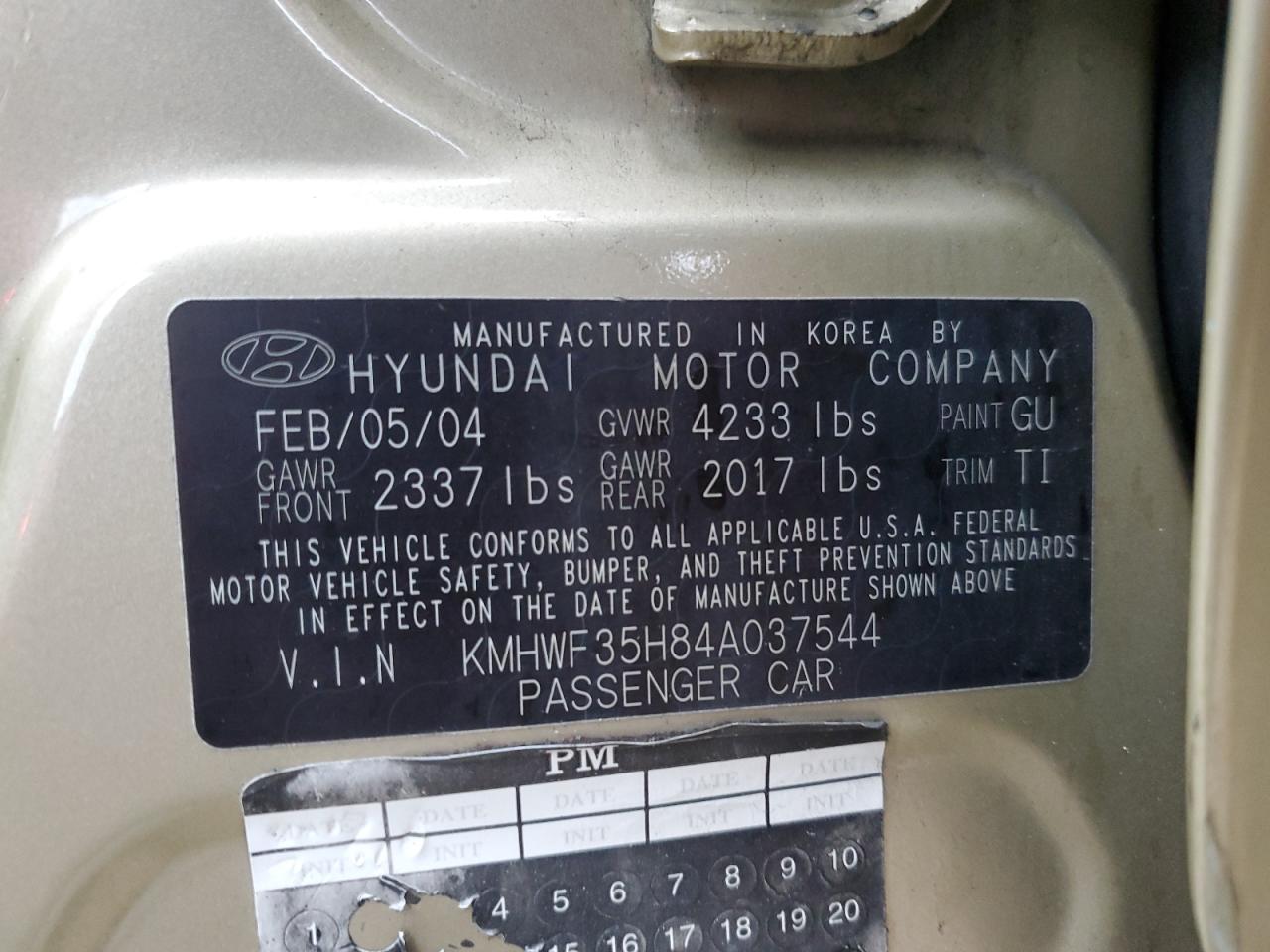 2004 Hyundai Sonata - Image 12