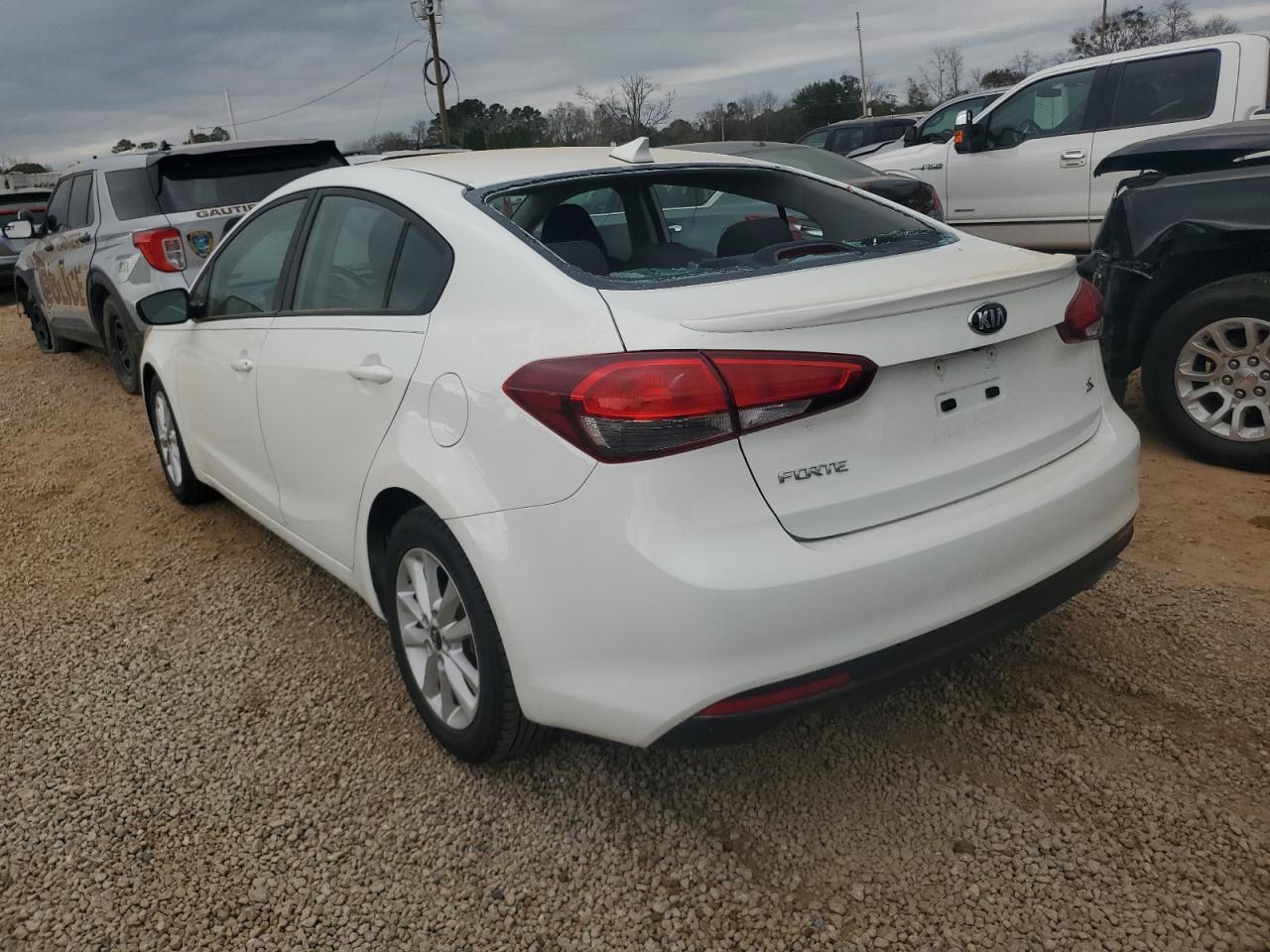 2017 Kia Forte - Image 2