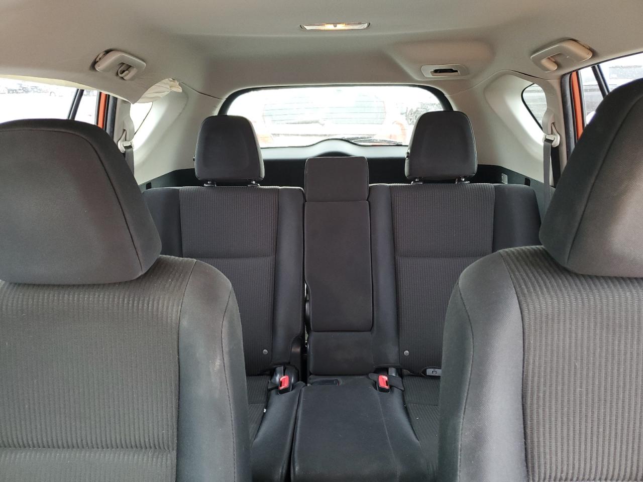 2015 Toyota RAV 4 - Image 10