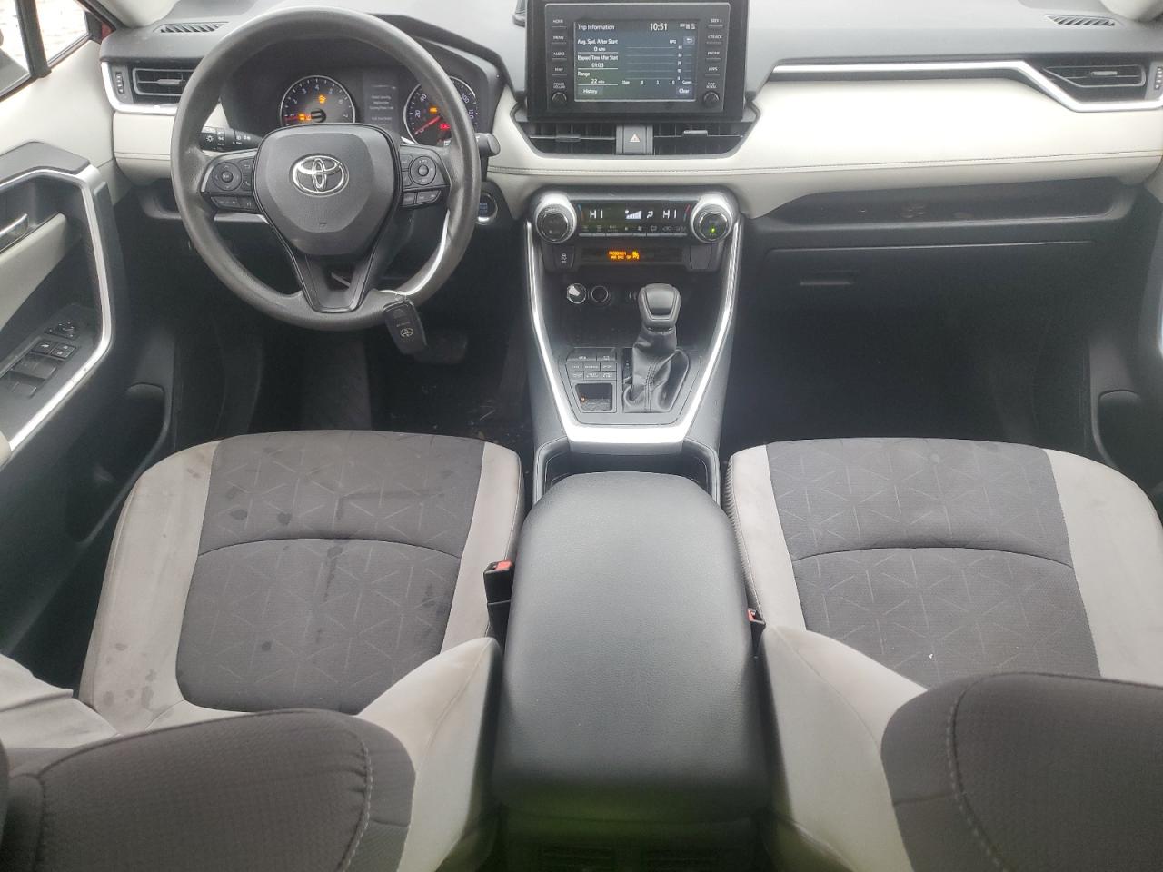 2019 Toyota RAV 4 - Image 8