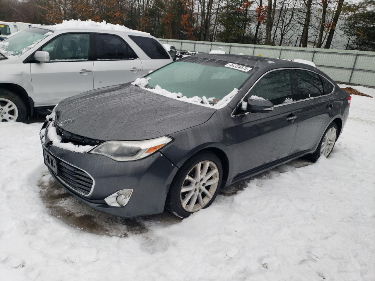 2013 Toyota Avalon - Image 1