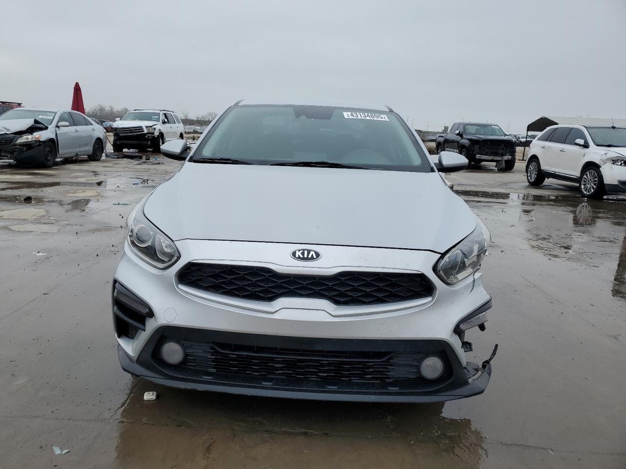 2021 Kia Forte - Image 5