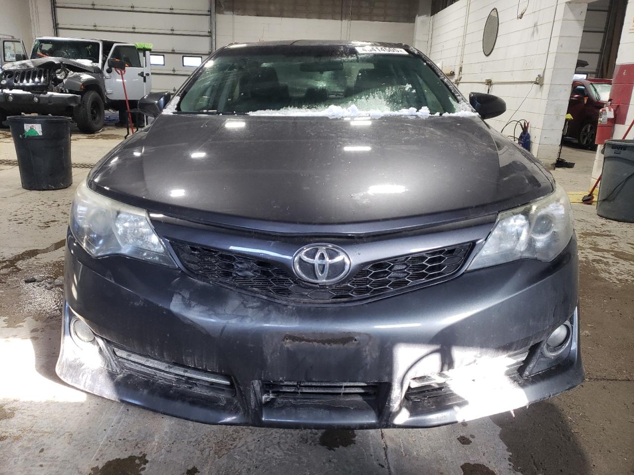2014 Toyota Camry - Image 5
