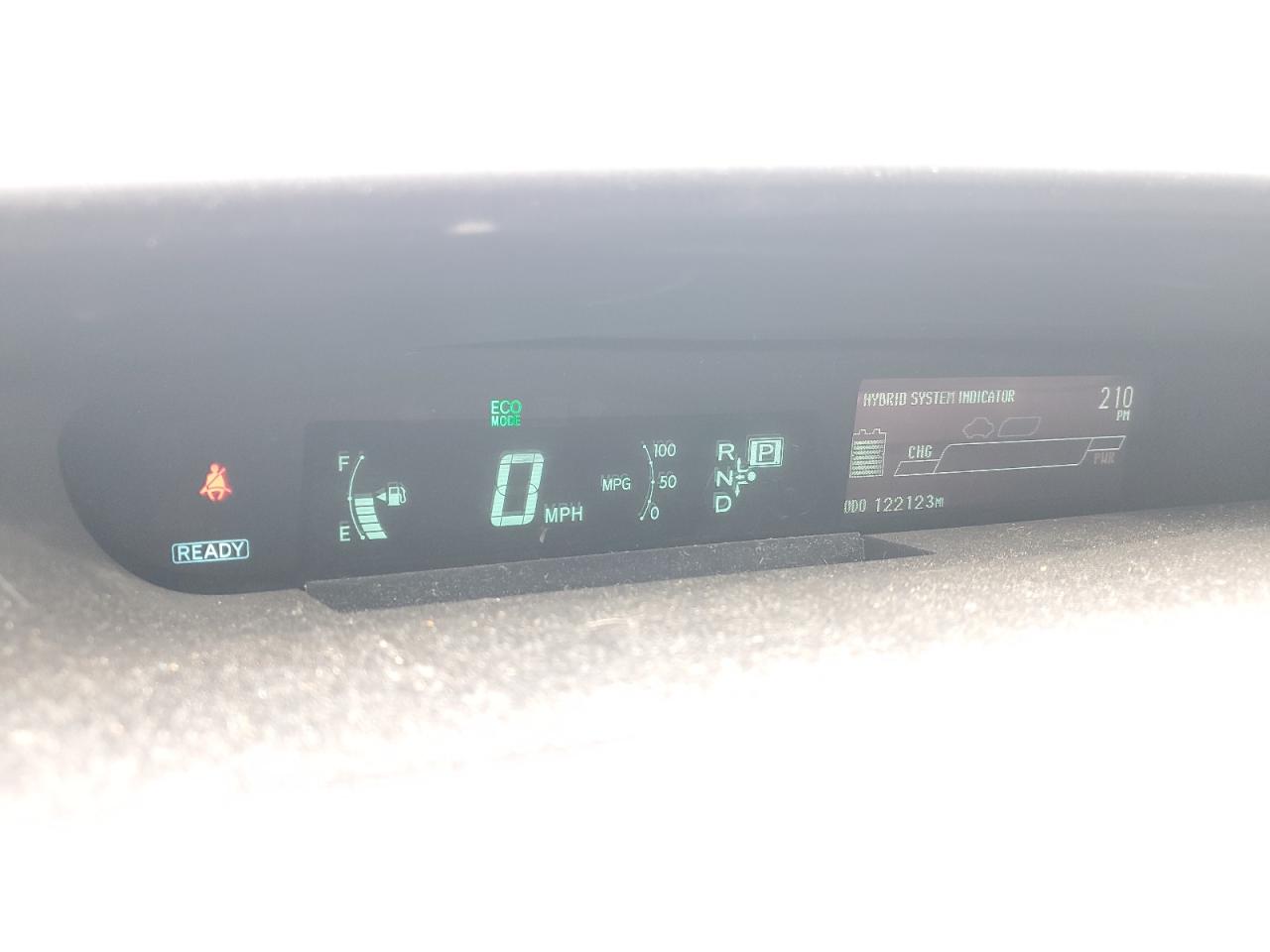 2013 Toyota Prius - Image 9