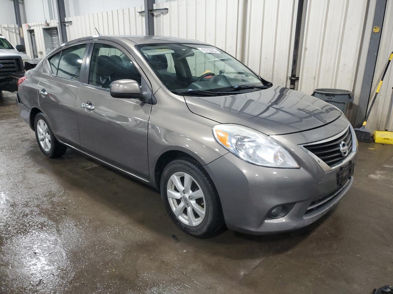 2012 Nissan Versa - Image 4