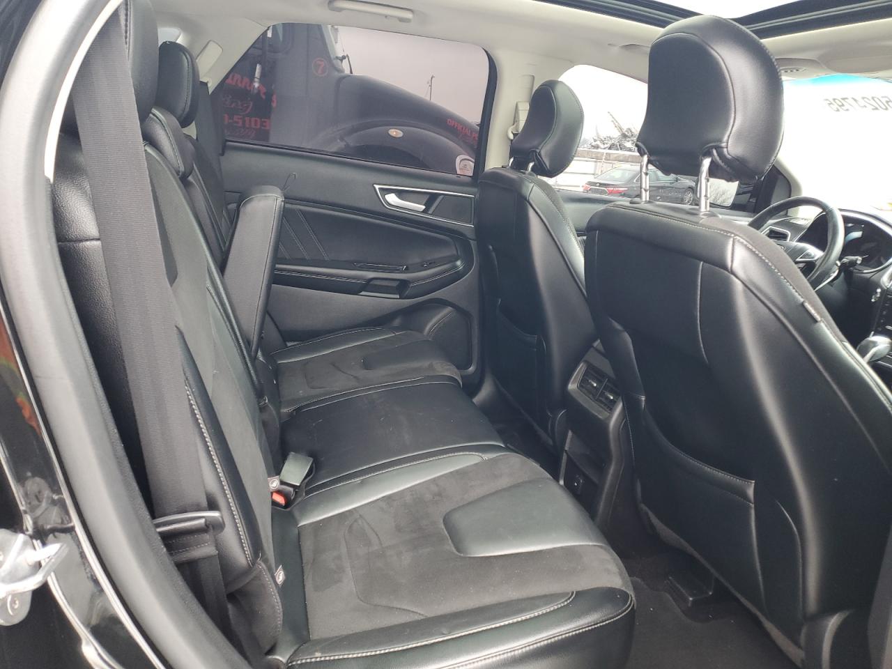 2015 Ford Edge - Image 11