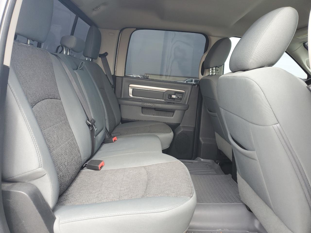 2017 RAM 1500 - Image 10