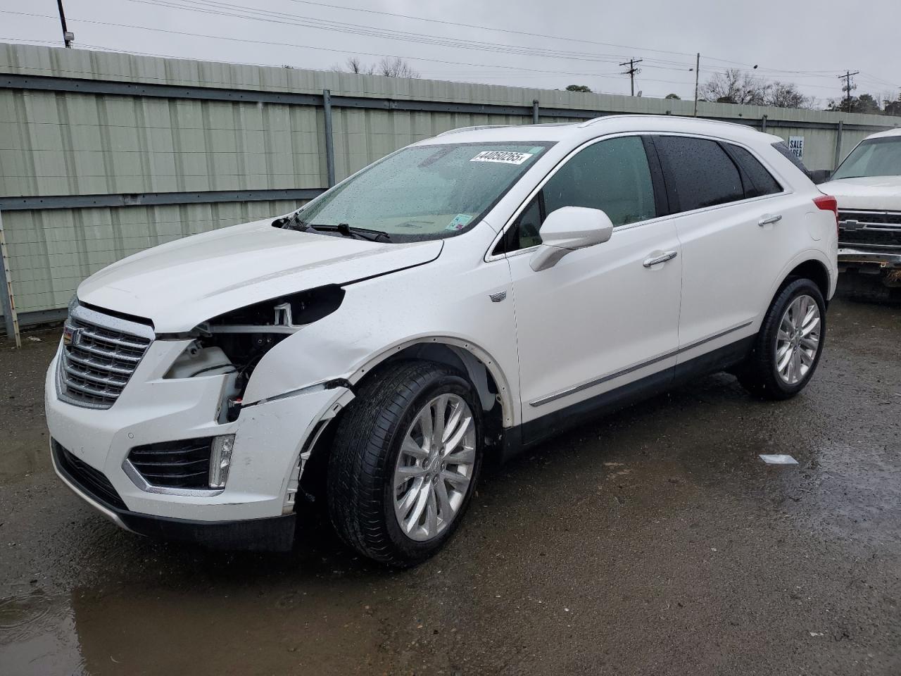2017 Cadillac XT5 - Image 1