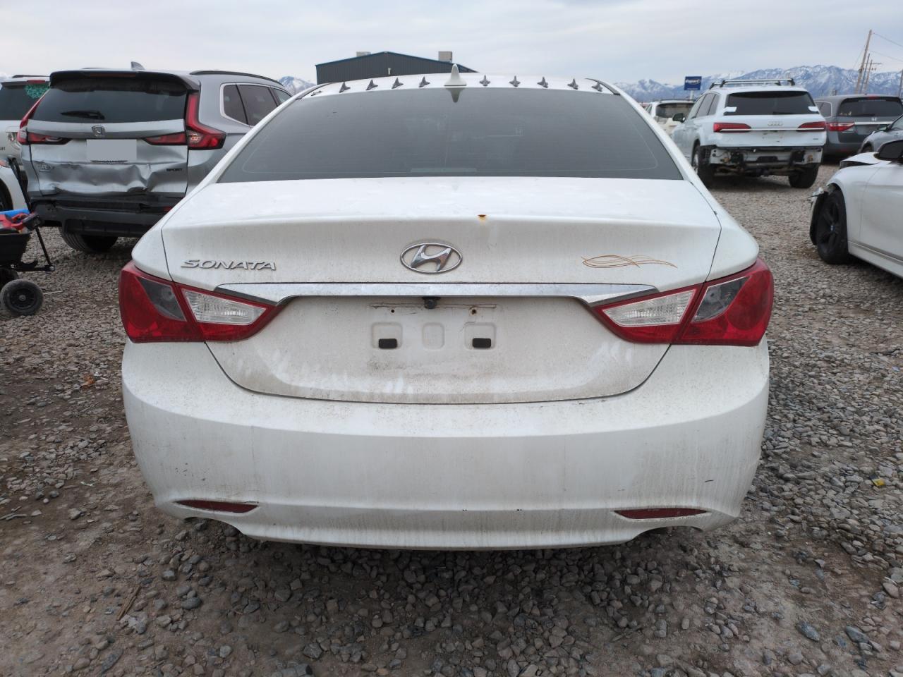 2011 Hyundai Sonata - Image 6