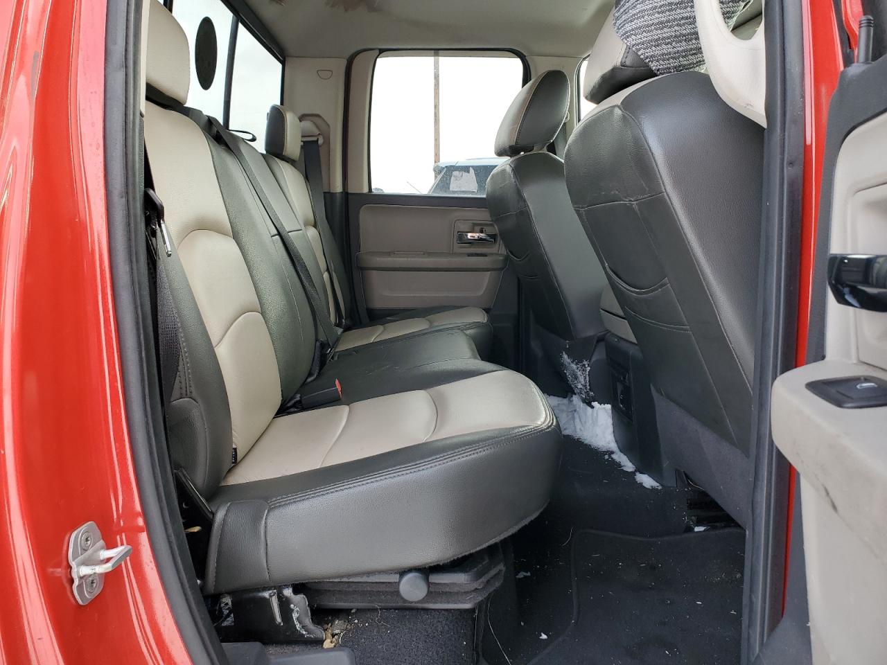 2010 Dodge RAM - Image 10