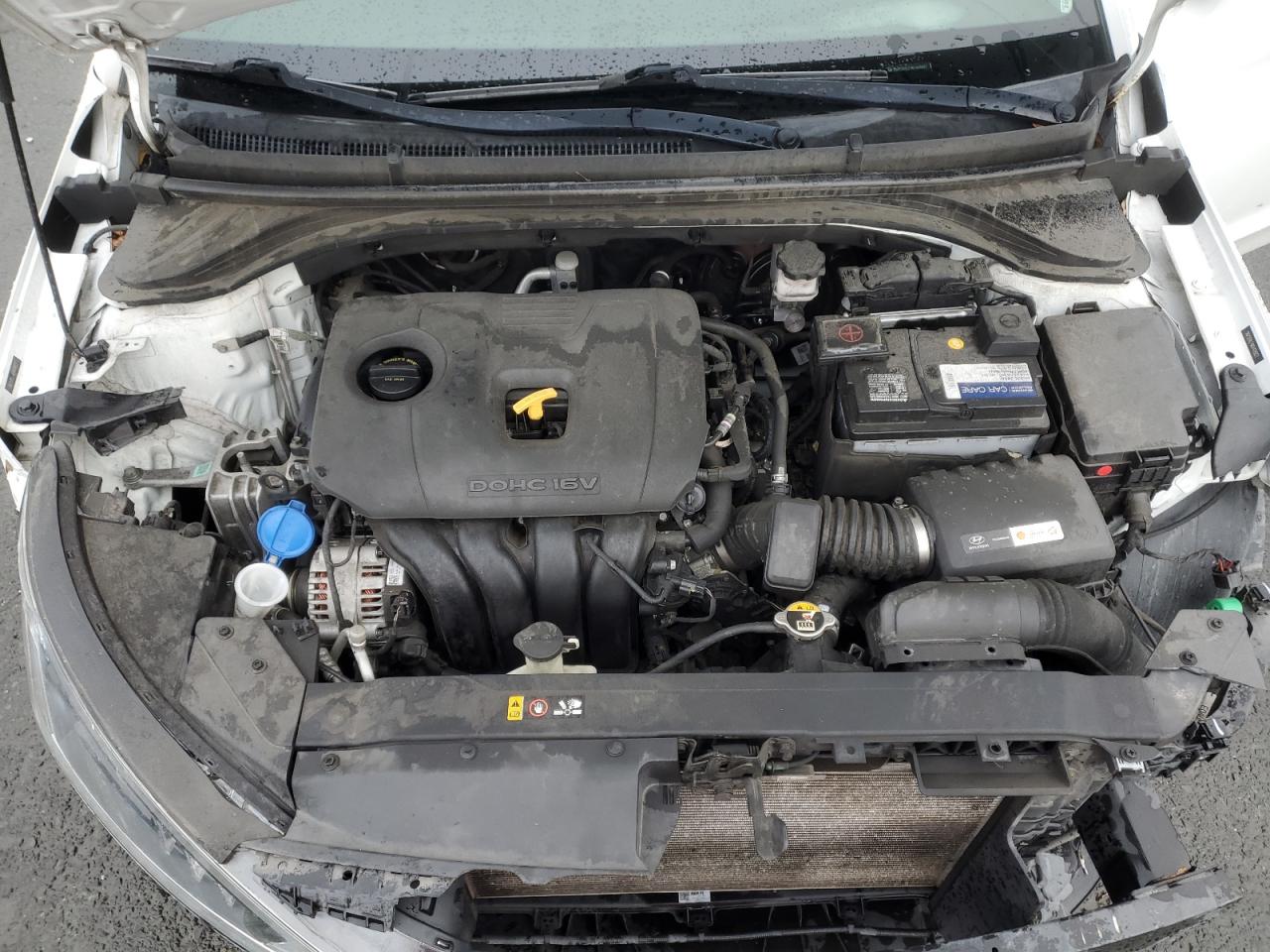 2019 Hyundai Elantra - Image 12