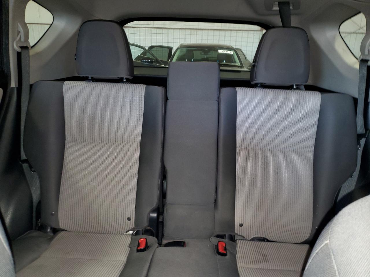 2015 Toyota RAV 4 - Image 10