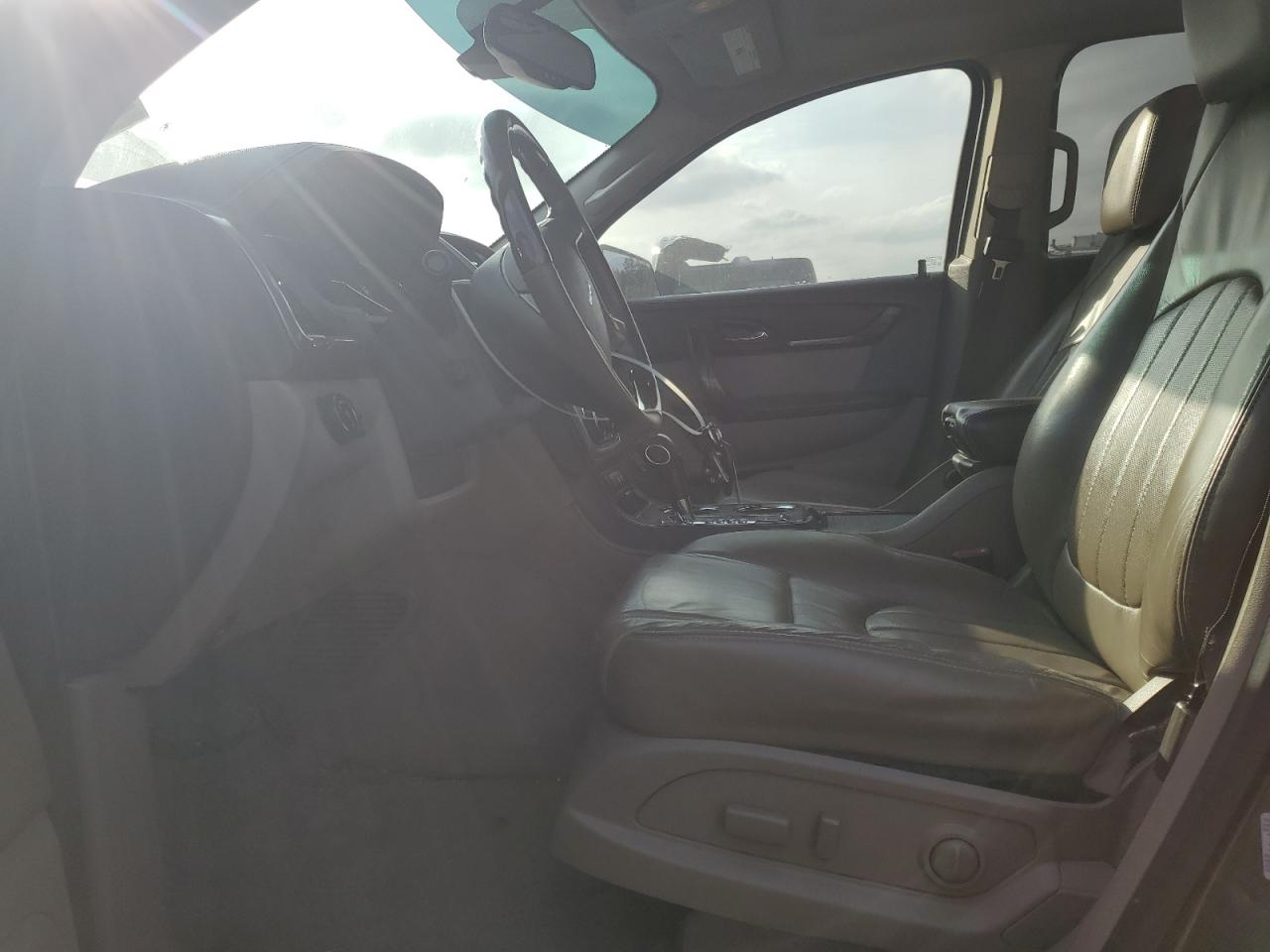 2015 GMC Acadia - Image 7