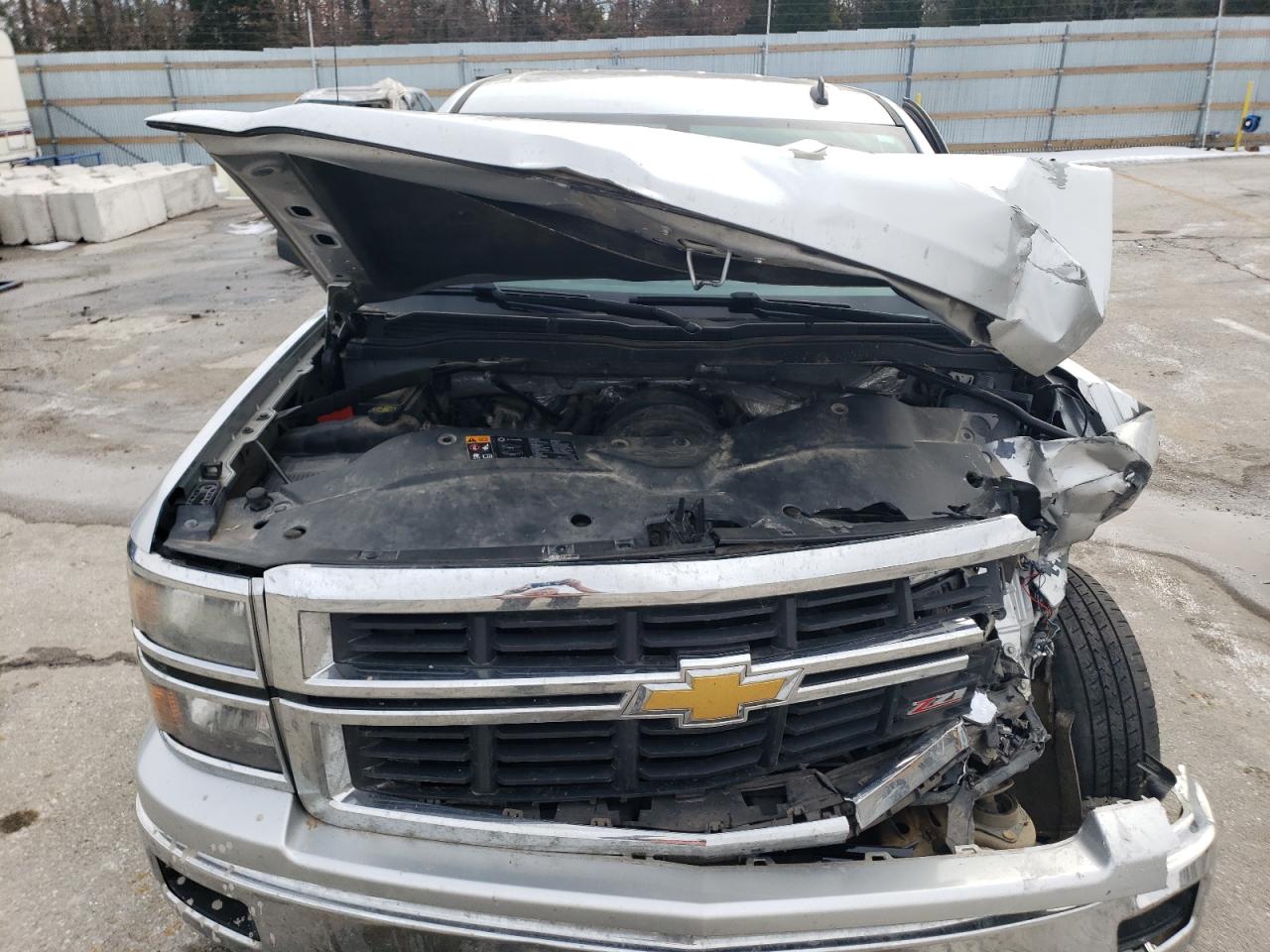 2014 Chevrolet Silverado - Image 12