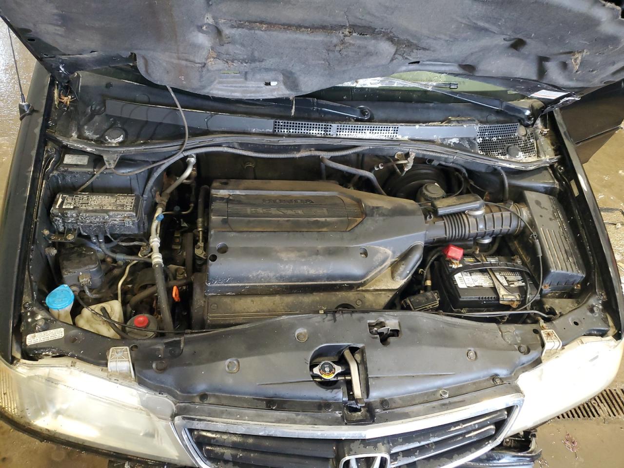 2004 Honda Odyssey - Image 12