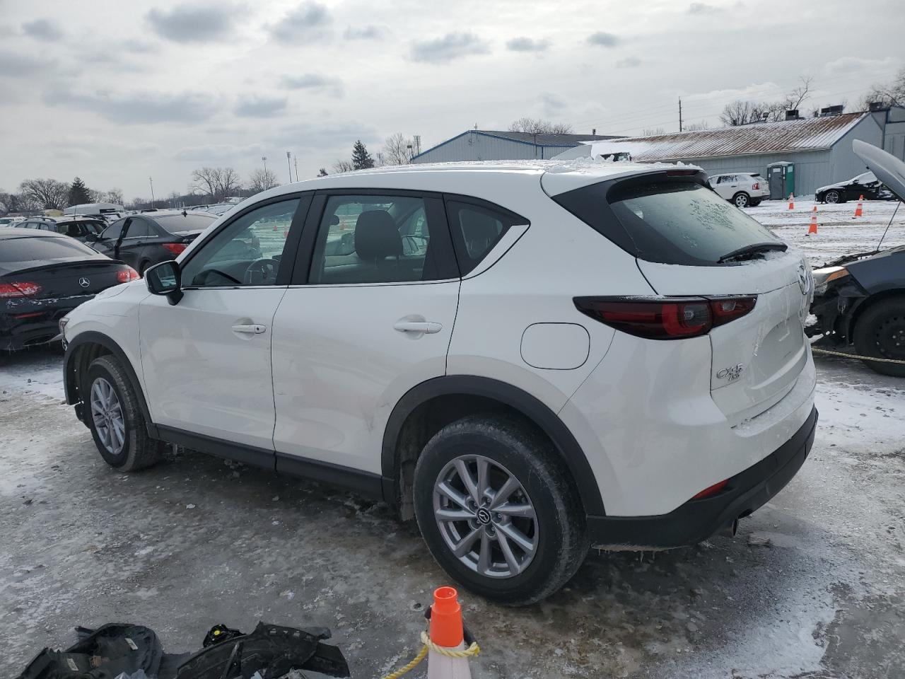 2023 Mazda CX-5 - Image 2