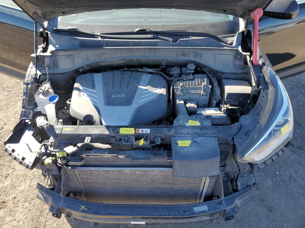 2017 Hyundai Santa Fe - Image 14