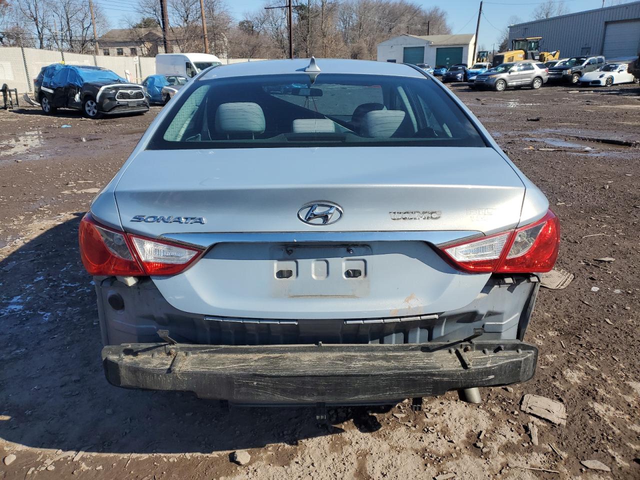 2011 Hyundai Sonata - Image 6