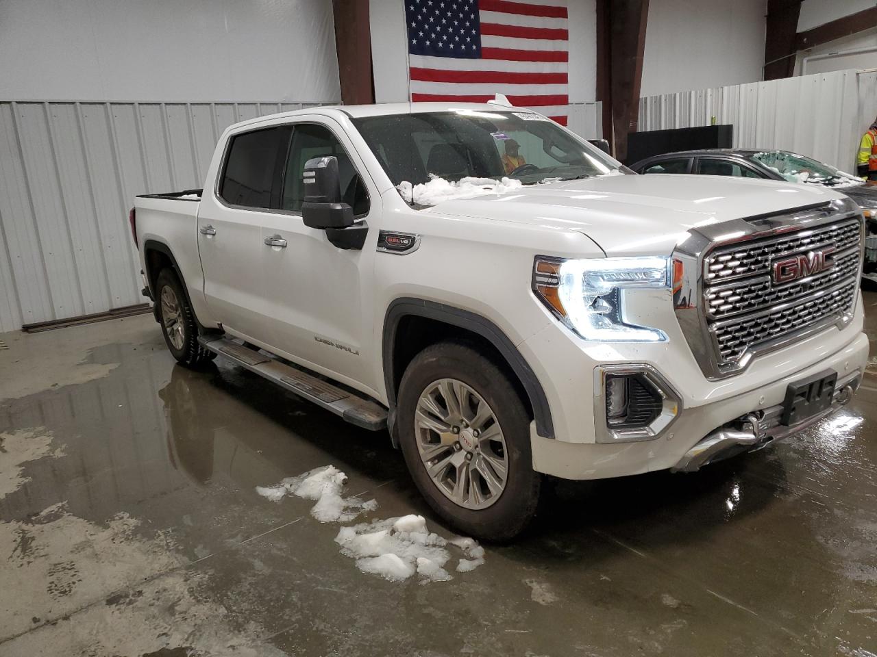 2022 GMC Sierra - Image 4
