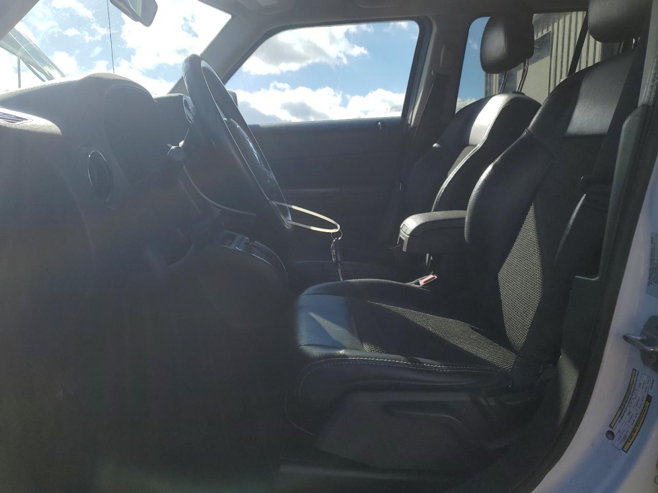2016 Jeep Liberty (Patriot) - Image 7