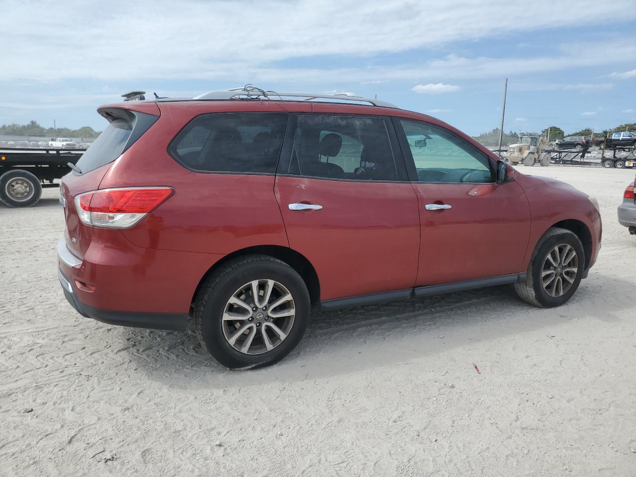2013 Nissan Pathfinder - Image 3