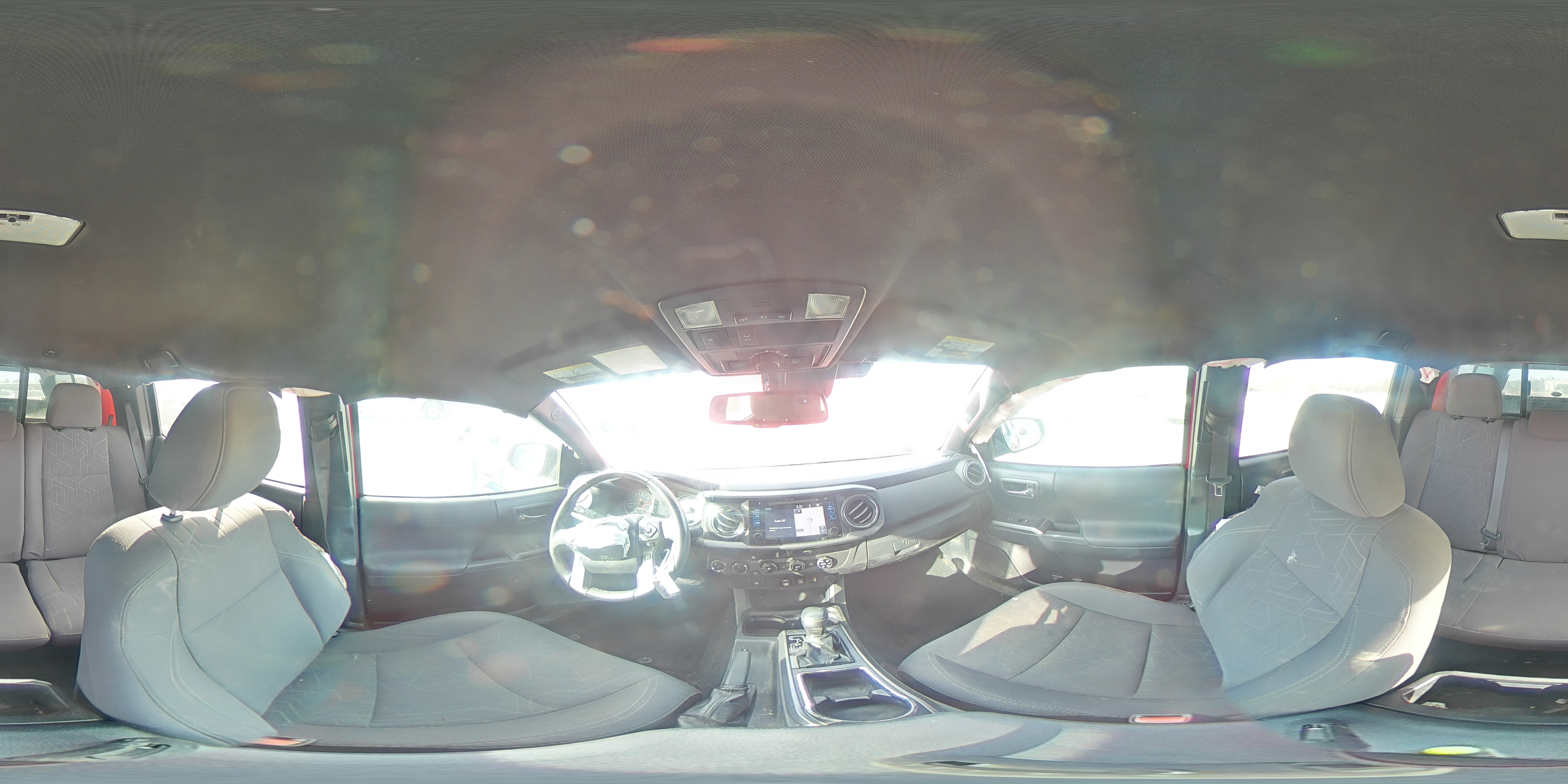2018 Toyota Tacoma - Image 12