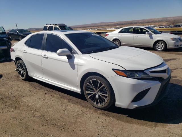  TOYOTA CAMRY 2019 Белый