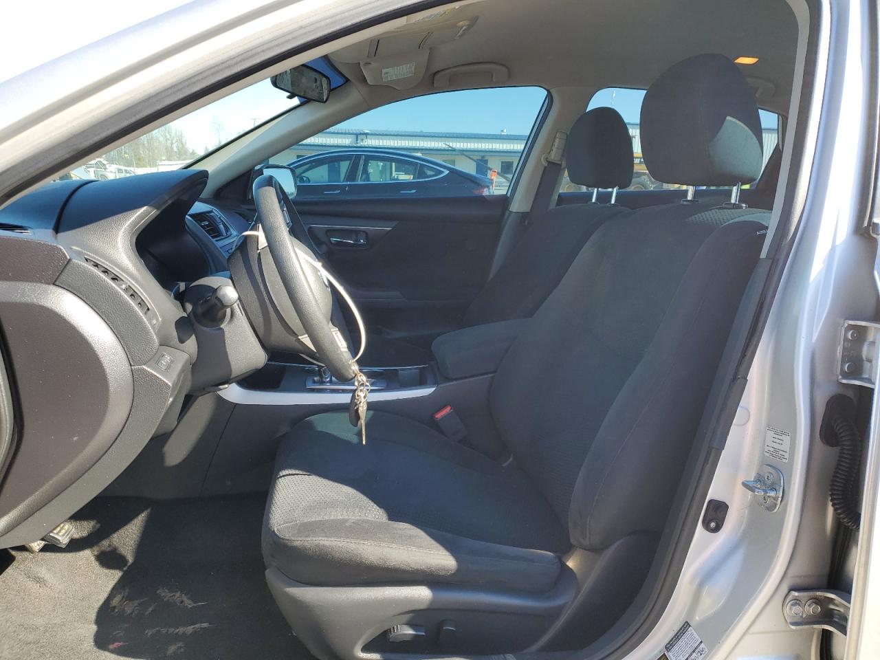 2015 Nissan Altima - Image 7