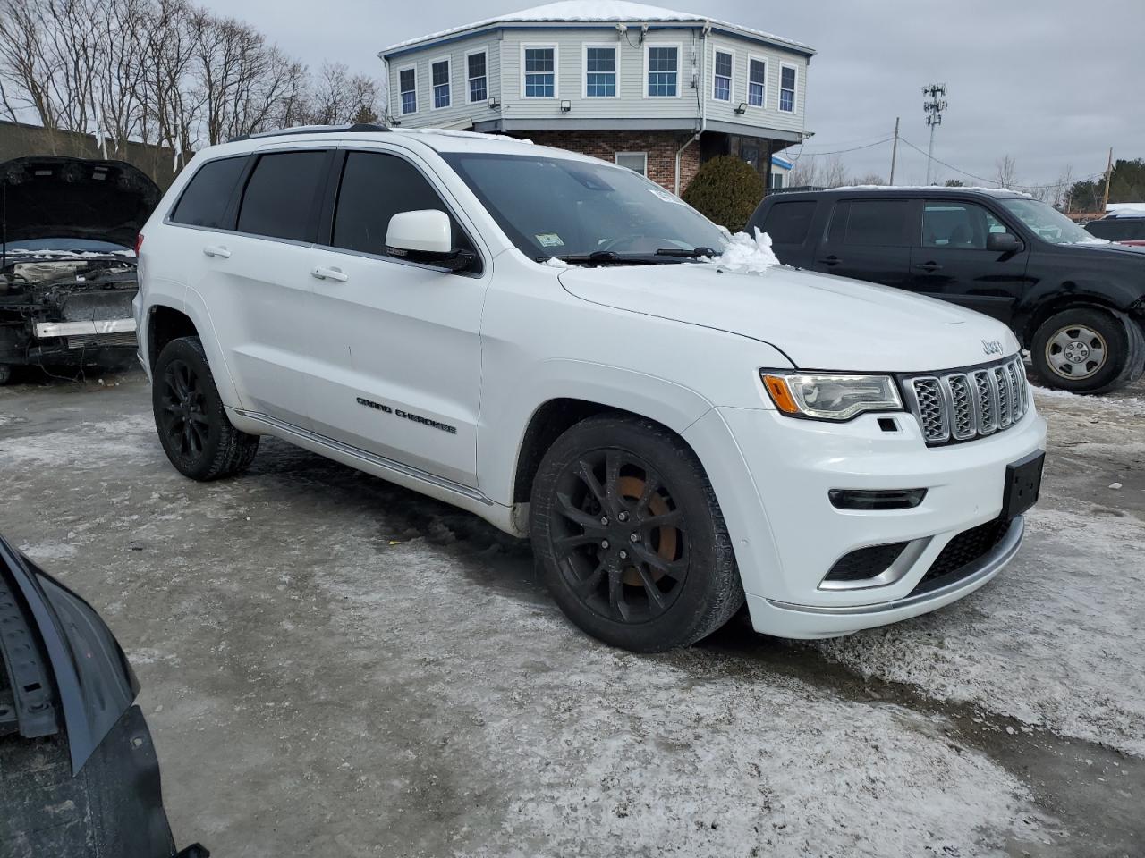 2019 Jeep Grand Cherokee - Image 4