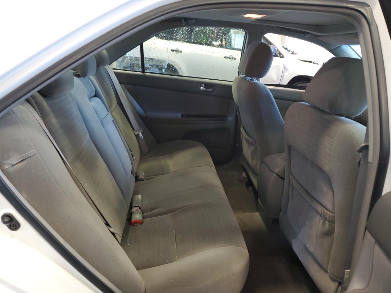 2005 Toyota Camry - Image 10