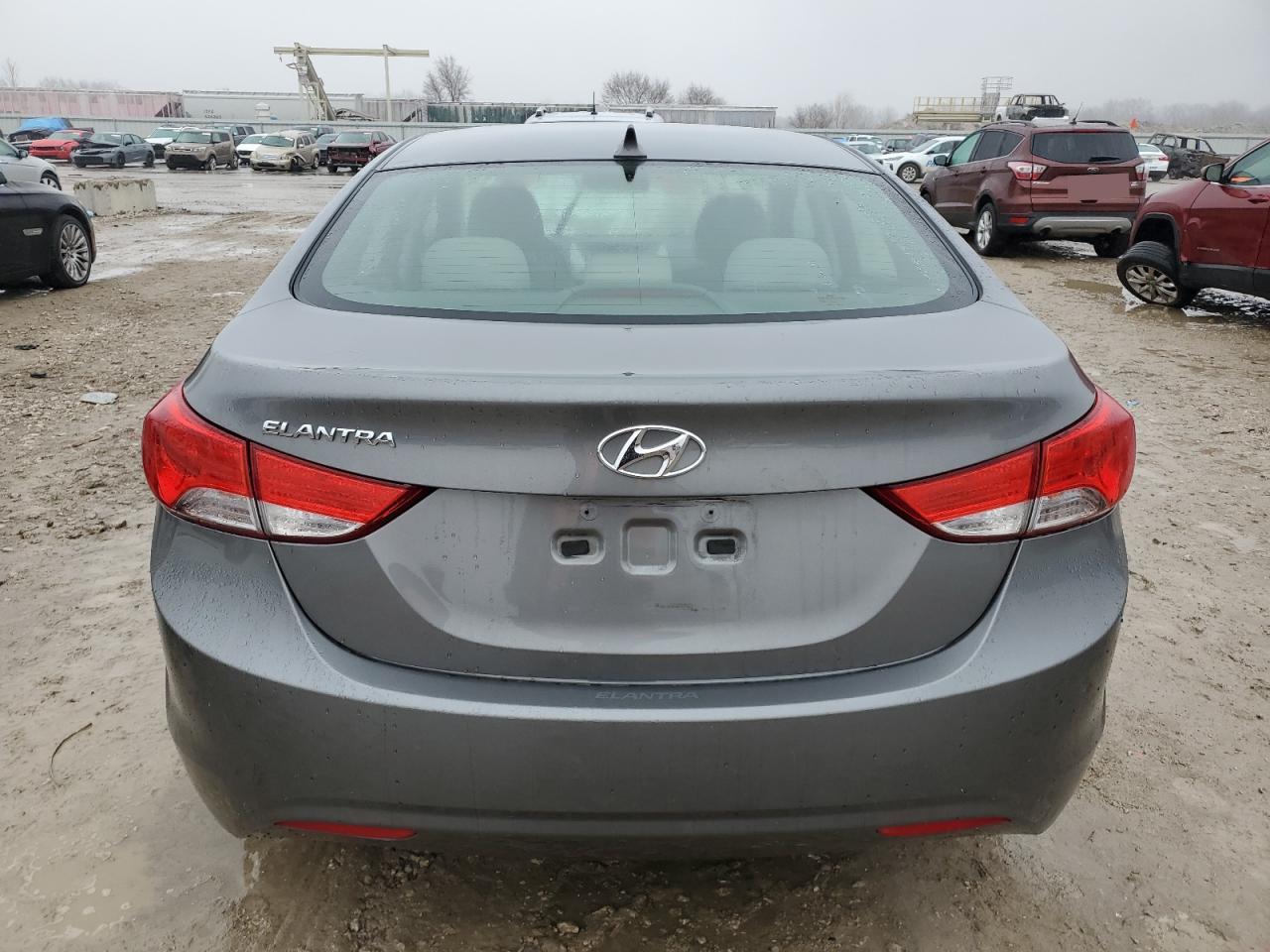 2013 Hyundai Elantra - Image 6