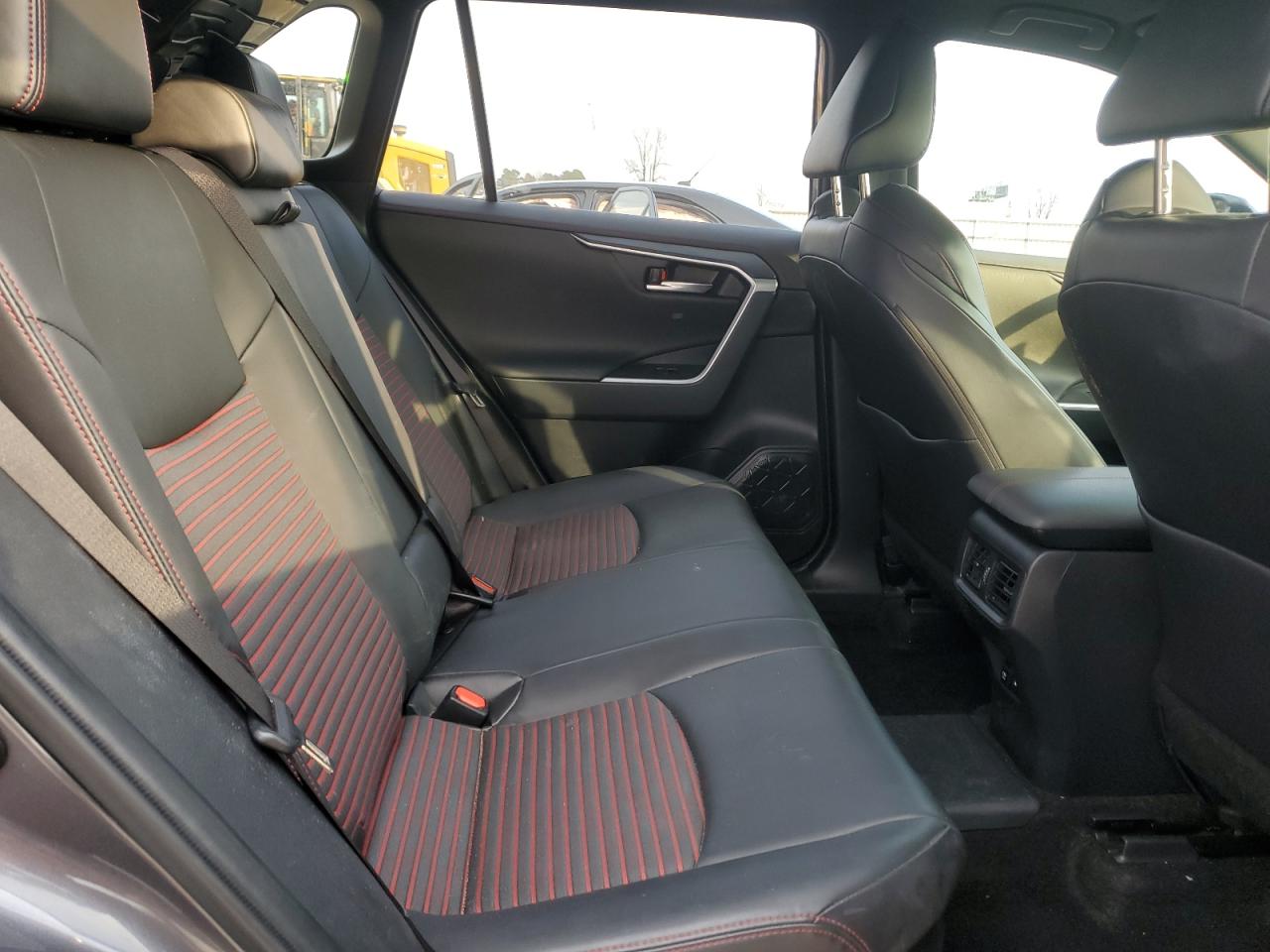 2021 Toyota RAV 4 - Image 11