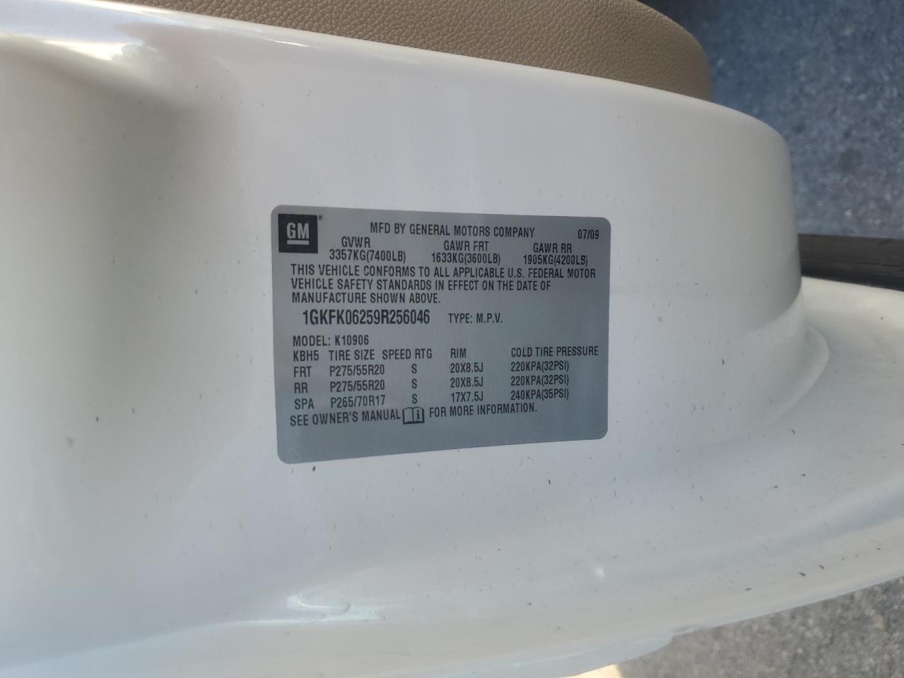 2009 GMC Yukon - Image 13