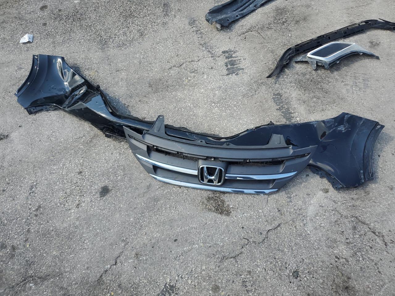 2013 Honda CR-V - Image 13