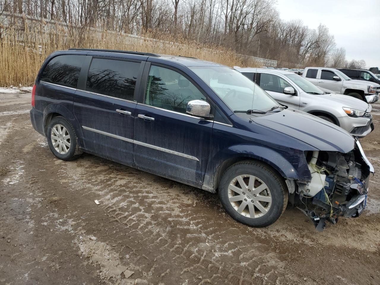 2012 Chrysler Town & Country - Image 4