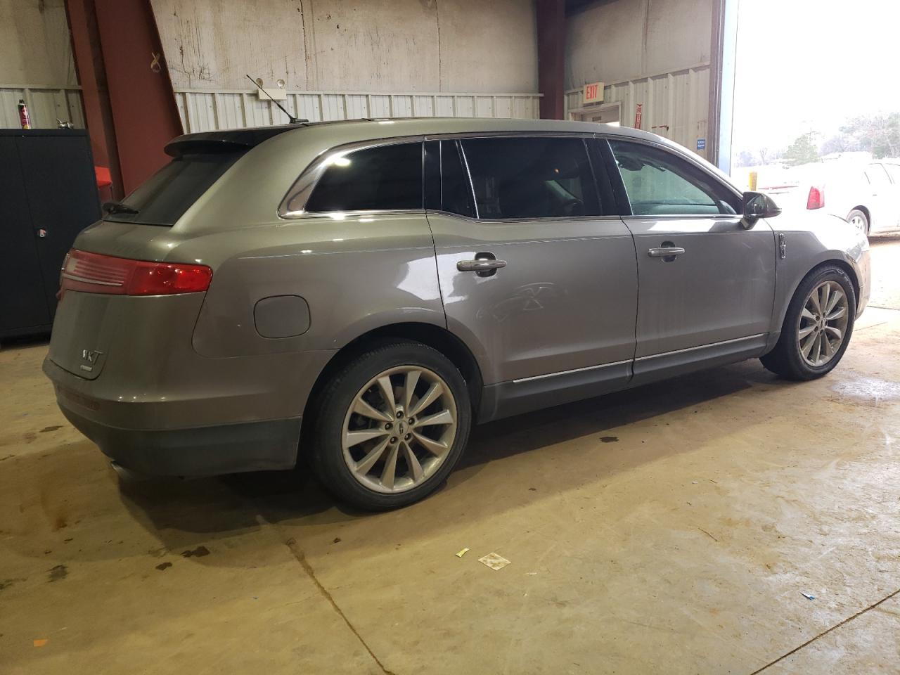 2012 Lincoln MKT - Image 3