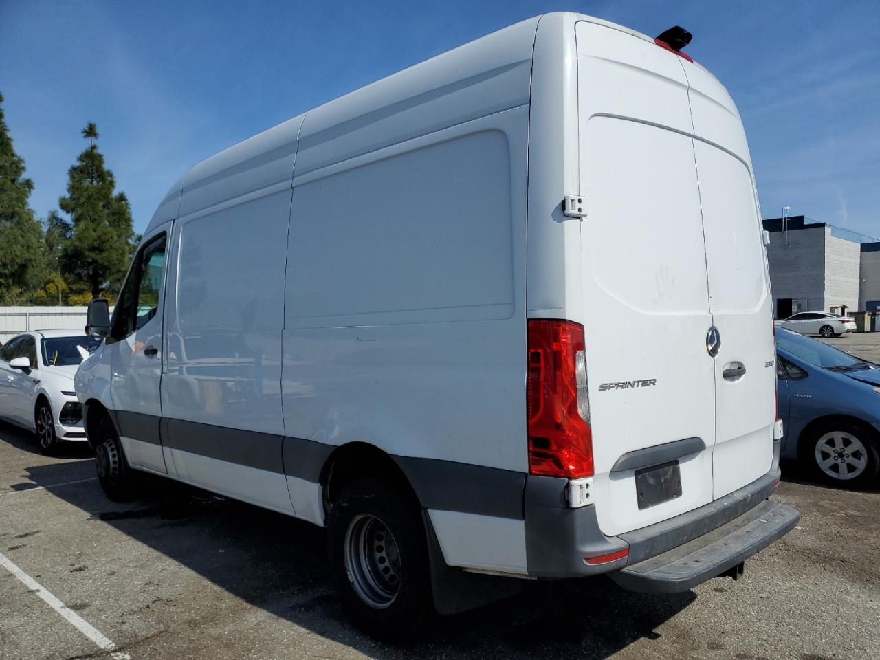 2019 Mercedes-Benz Sprinter - Image 2