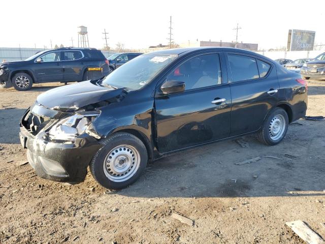  NISSAN VERSA 2018 Чорний