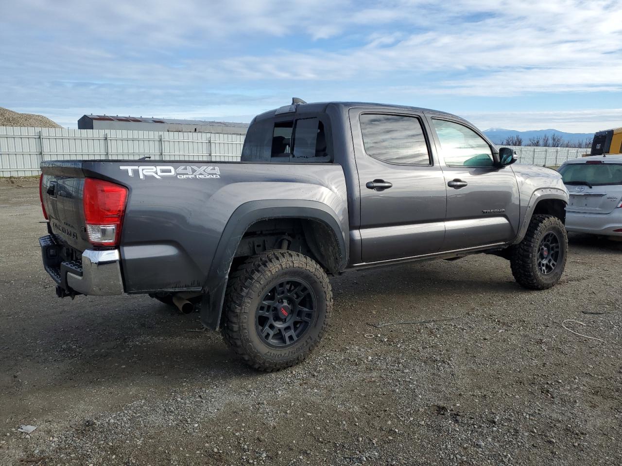 2017 Toyota Tacoma - Image 3