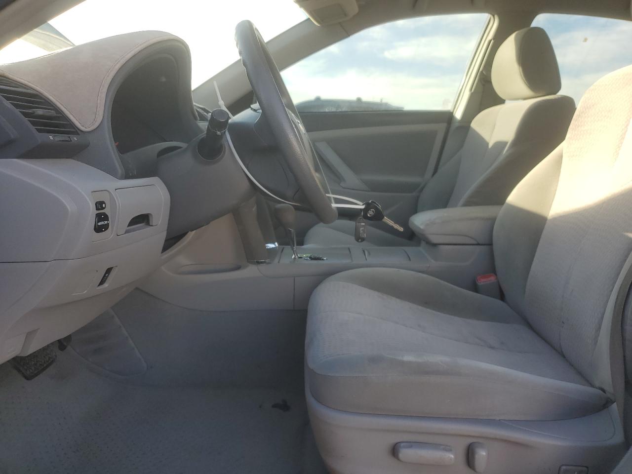 2010 Toyota Camry - Image 7