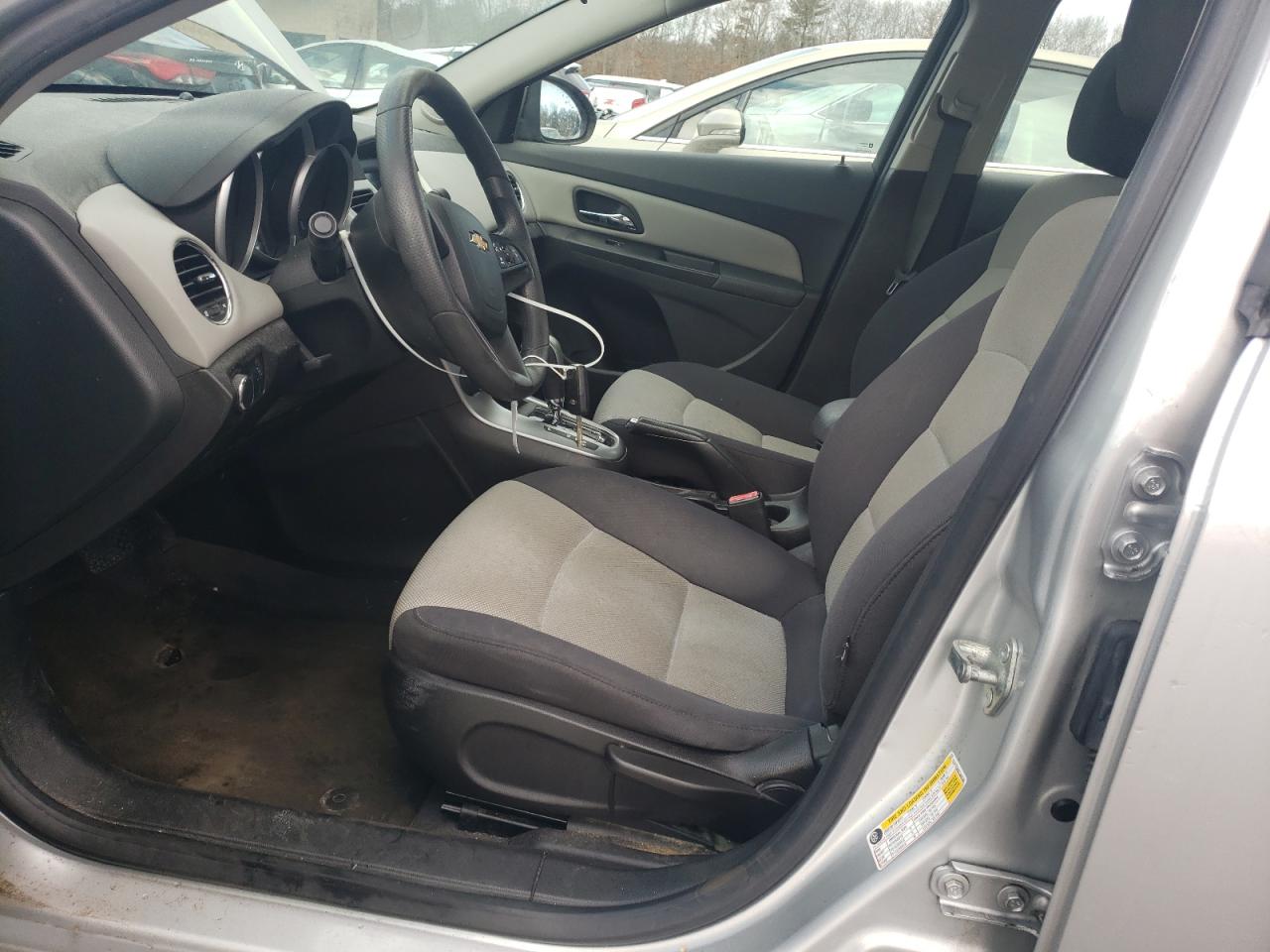 2012 Chevrolet Cruze - Image 7