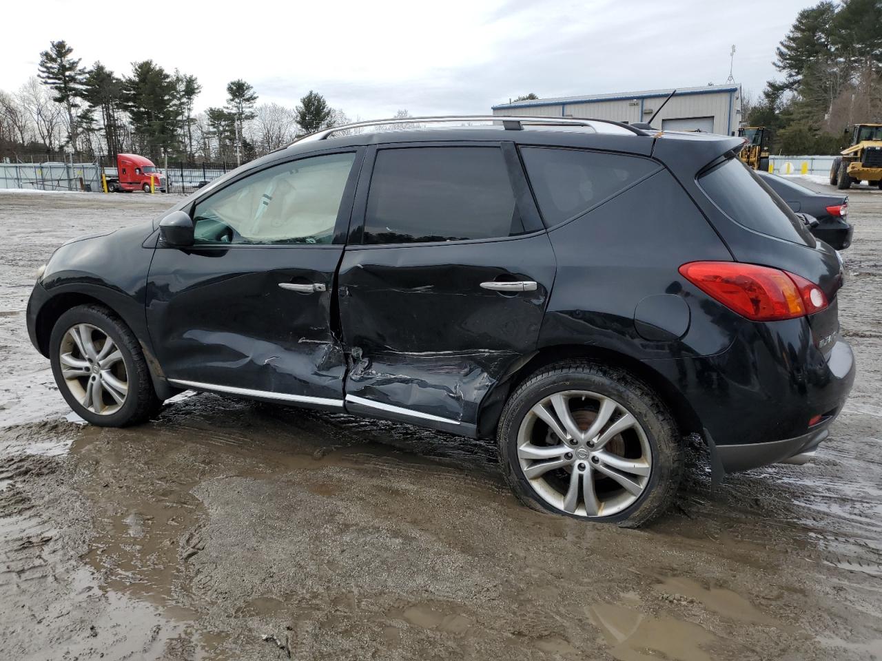 2010 Nissan Murano - Image 2